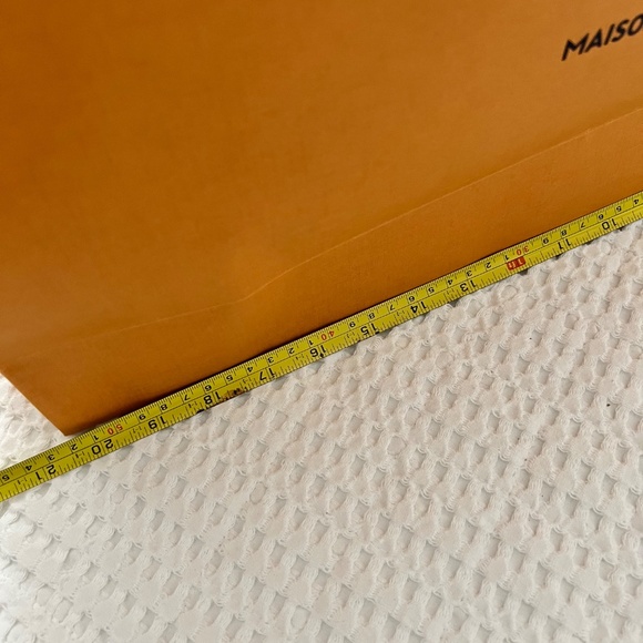 LOUIS VUITTON Paper Shopping Bags (EMPTY) - Picture 11 of 15